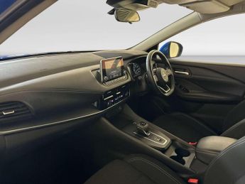 Nissan Qashqai 1.3 DIG-T MHEV Acenta Premium SUV 5dr Petrol Hybrid XTRON Euro 6
