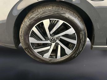 Volkswagen Golf 1.4 TSI 13kWh Style Hatchback 5dr Petrol Plug-in Hybrid DSG Euro