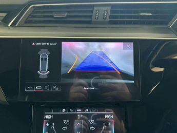 Audi Q8 e-tron 50 Sport SUV 5dr Electric Auto quattro 95kWh (11kW Charger) (340