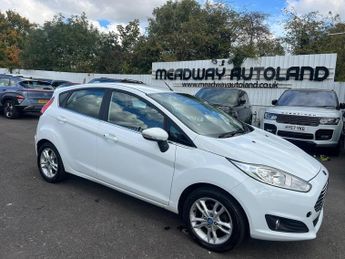 Ford Fiesta 1.0T EcoBoost Zetec Euro 5 (s/s) 5dr