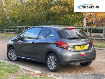 Peugeot 208 1.2 PureTech Allure Hatchback 3dr Petrol Manual Euro 6 (82 ps)