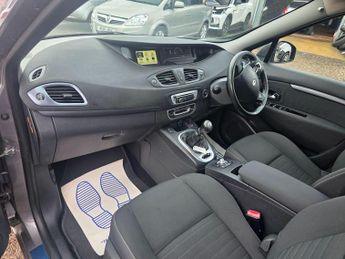 Renault Grand Scenic 1.5 dCi ENERGY Limited Euro 5 (s/s) 5dr