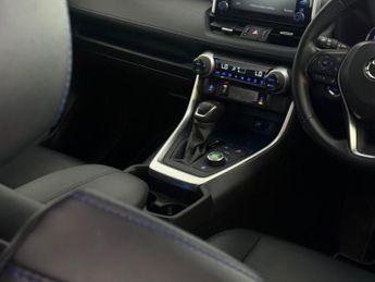 Toyota RAV4 2.5 VVT-h Dynamic SUV 5dr Petrol Hybrid CVT 4WD Euro 6 (s/s) (22