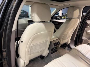 Jaguar F-PACE 2.0 D180 Portfolio Auto AWD Euro 6 (s/s) 5dr
