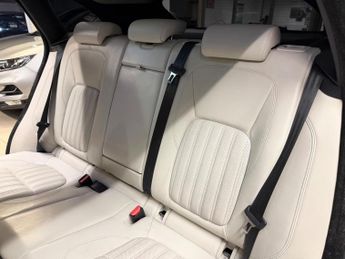 Jaguar F-PACE 2.0 D180 Portfolio Auto AWD Euro 6 (s/s) 5dr