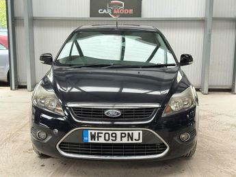 Ford Focus 1.6 Titanium 5dr