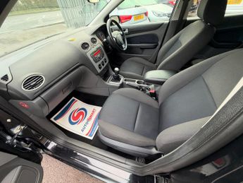 Ford Focus 1.6 Zetec Climate 5dr
