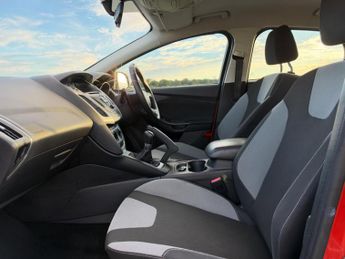 Ford Focus 1.6 Zetec Euro 5 5dr