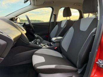 Ford Focus 1.6 Zetec Euro 5 5dr