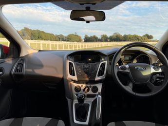 Ford Focus 1.6 Zetec Euro 5 5dr