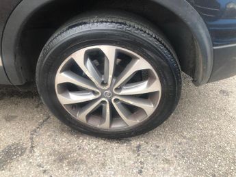 Nissan Qashqai+2 2.0 Tekna CVT 4WD 5dr