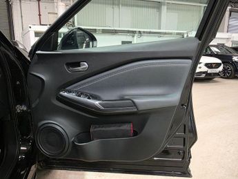 Nissan Juke 1.0 DIG-T N-Connecta DCT Auto Euro 6 (s/s) 5dr