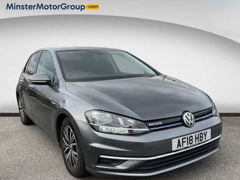Volkswagen Golf SE NAVIGATION TSI EVO