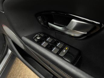 Land Rover Range Rover Evoque 2.0 eD4 SE Tech FWD Euro 6 (s/s) 5dr