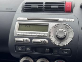 Honda Jazz 1.4 i-DSI SE CVT-7 5dr