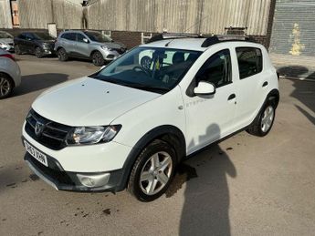 Dacia Sandero Stepway 0.9 TCe Laureate Euro 5 5dr