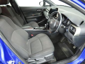 Toyota C-HR 1.8 VVT-h Dynamic CVT Euro 6 (s/s) 5dr
