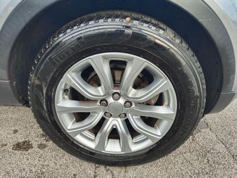 Land Rover Range Rover Evoque 2.2 SD4 Pure Tech Auto 4WD Euro 5 (s/s) 5dr