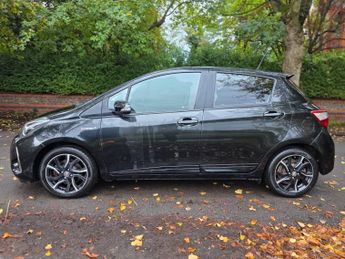 Toyota Yaris 1.5 VVT-h Design E-CVT Euro 6 (s/s) 5dr