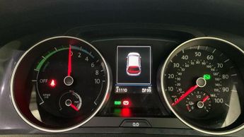 Volkswagen e-Golf 35.8kWh e-Golf Auto 5dr