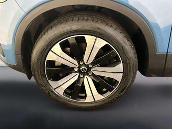 Volvo XC40 Recharge 69kWh Core SUV 5dr Electric Auto (231 ps)