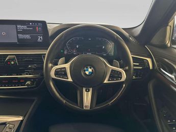 BMW 5 Series 2.0 520d MHT M Sport Saloon 4dr Diesel Hybrid Steptronic xDrive 