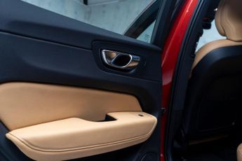 Volvo XC60 2.0 T5 Inscription Pro Auto AWD Euro 6 (s/s) 5dr