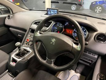 Peugeot 5008 1.6 HDi Allure Euro 5 5dr