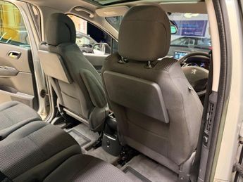 Peugeot 5008 1.6 HDi Allure Euro 5 5dr
