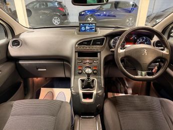 Peugeot 5008 1.6 HDi Allure Euro 5 5dr