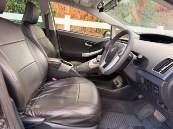 Toyota Prius 1.8 VVT-h T Spirit CVT Euro 5 (s/s) 5dr