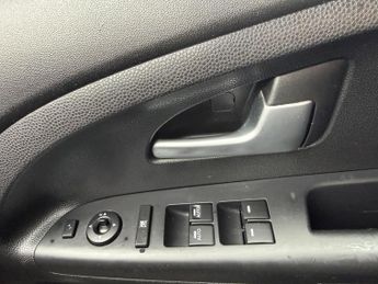 Kia Venga 1.4 CRDi 2 Euro 5 5dr