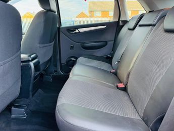 Mercedes-Benz B Class 1.5 B160 BlueEfficiency Sport 5dr