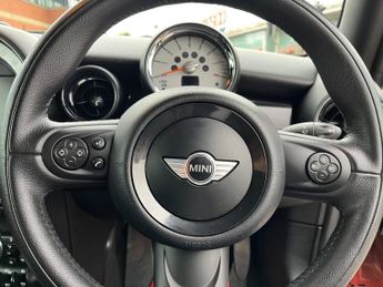 MINI Convertible 1.6 Cooper Euro 5 (s/s) 2dr