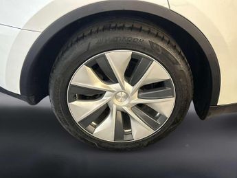 Tesla Model Y (Dual Motor) Long Range SUV 5dr Electric Auto 4WDE (384 bhp)
