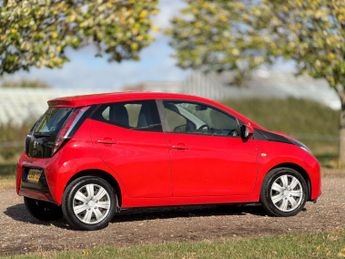 Toyota AYGO 1.0 VVT-i x-play x-shift Euro 5 5dr Euro 5