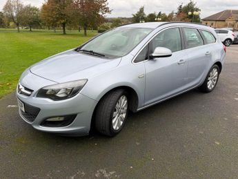 Vauxhall Astra 1.7 CDTi ecoFLEX Tech Line Sports Tourer Euro 5 (s/s) 5dr