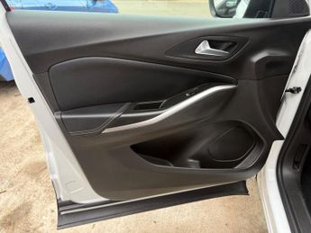 Vauxhall Grandland 1.2 Turbo Ultimate Auto Euro 6 (s/s) 5dr