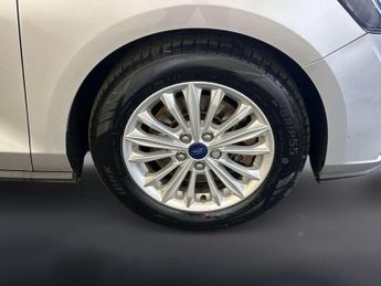 Ford Focus 1.5 EcoBlue Titanium Estate 5dr Diesel Auto Euro 6 (s/s) (120 ps