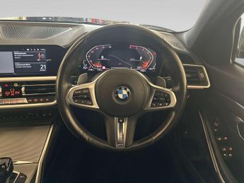 BMW 3 Series 2.0 320d M Sport Saloon 4dr Diesel Auto xDrive Euro 6 (s/s) (190