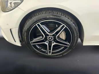 Mercedes-Benz C Class 2.0 C300e 13.5kWh AMG Line Night Edition (Premium Plus) Estate 5