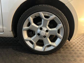 Ford Ka 1.3 TDCi Titanium Euro 5 3dr