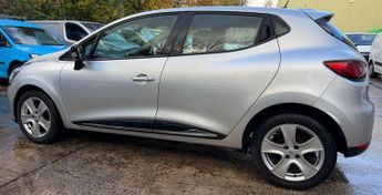 Renault Clio 0.9 TCe Dynamique MediaNav Hatchback 5dr Petrol Manual Euro 5 (s