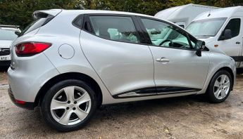 Renault Clio 0.9 TCe Dynamique MediaNav Hatchback 5dr Petrol Manual Euro 5 (s