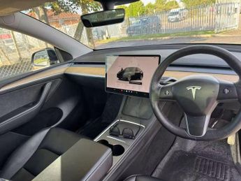 Tesla Model Y (Dual Motor) Long Range Auto 4WDE 5dr
