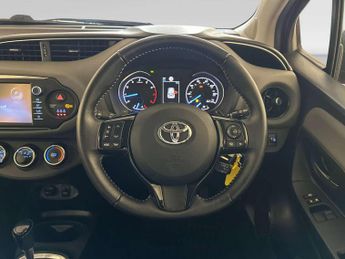 Toyota Yaris 1.5 VVT-i Icon Hatchback 5dr Petrol CVT Euro 6 (111 ps)