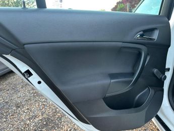 Vauxhall Insignia 1.8 16V Limited Edition Euro 5 5dr