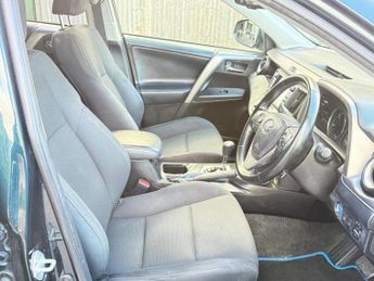 Toyota RAV4 2.5 VVT-h Icon CVT Euro 6 (s/s) 5dr