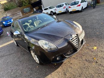 Alfa Romeo Giulietta 2.0 JTDM-2 Veloce Euro 5 (s/s) 5dr