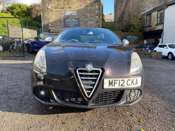 Alfa Romeo Giulietta 2.0 JTDM-2 Veloce Euro 5 (s/s) 5dr